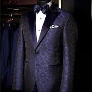Beautiful Men’s Smoker Jacket 42R